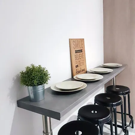 Apartment Studio Grey - Grand Studio